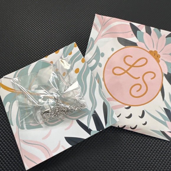 Lily Sky designs necklace + earring set elephant charm - Picture 3 of 6